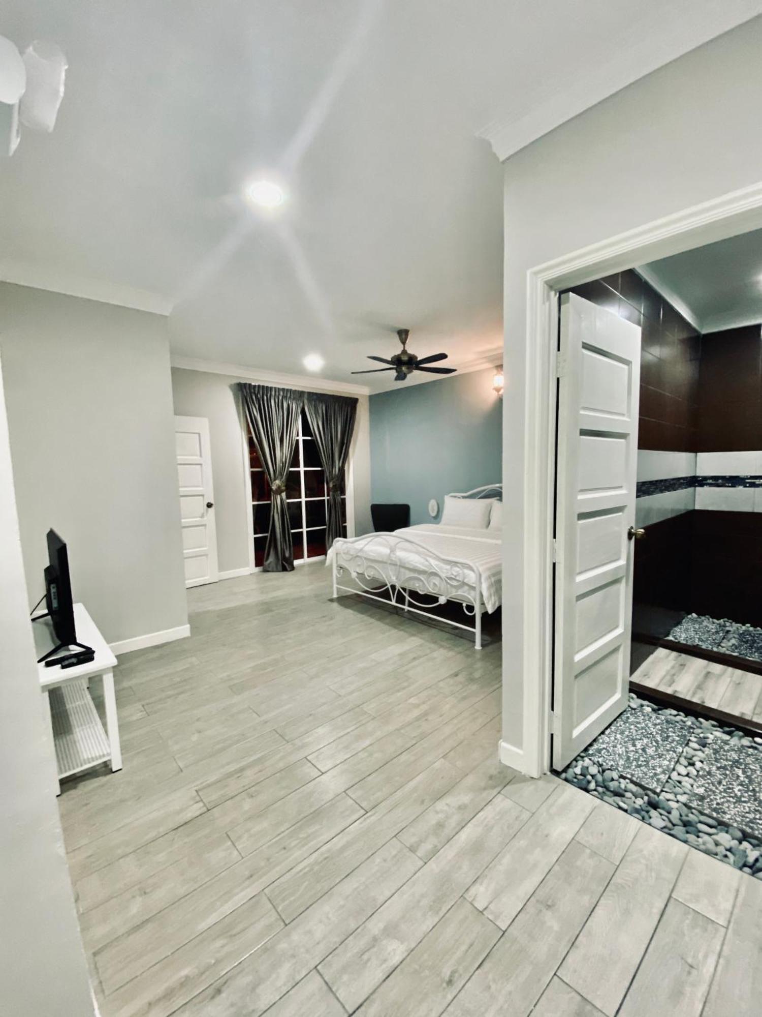 Soulmate Village Hulu Langat Exterior photo